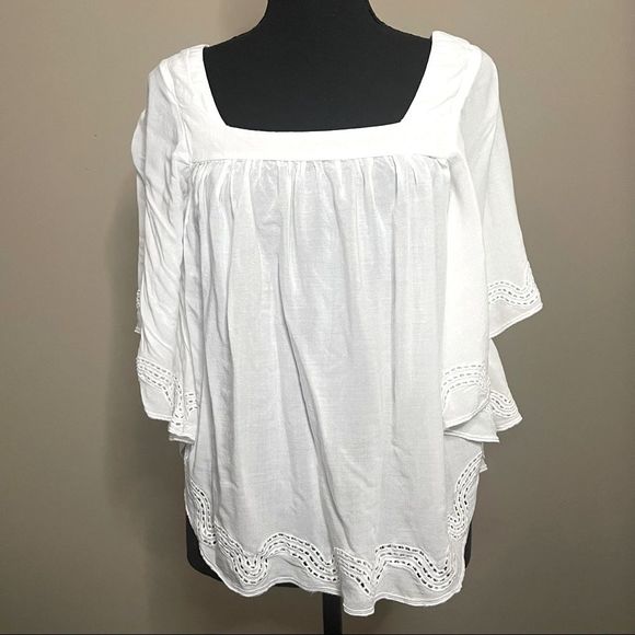 Forever 21 Tops - White Flowing Forever 21 Top XS